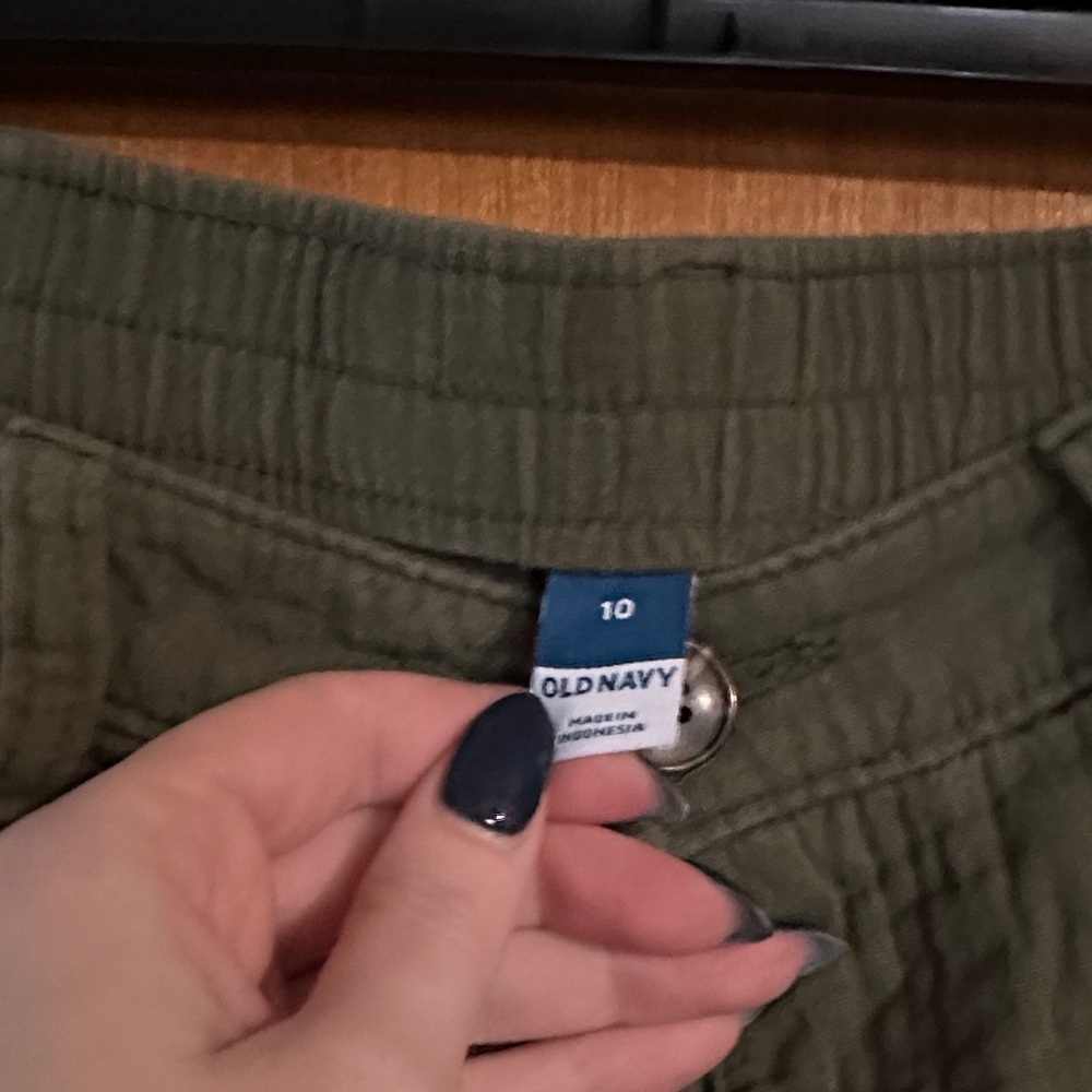 Old Navy Slouchy Linen Olive Green Pants - Picture 3 of 3